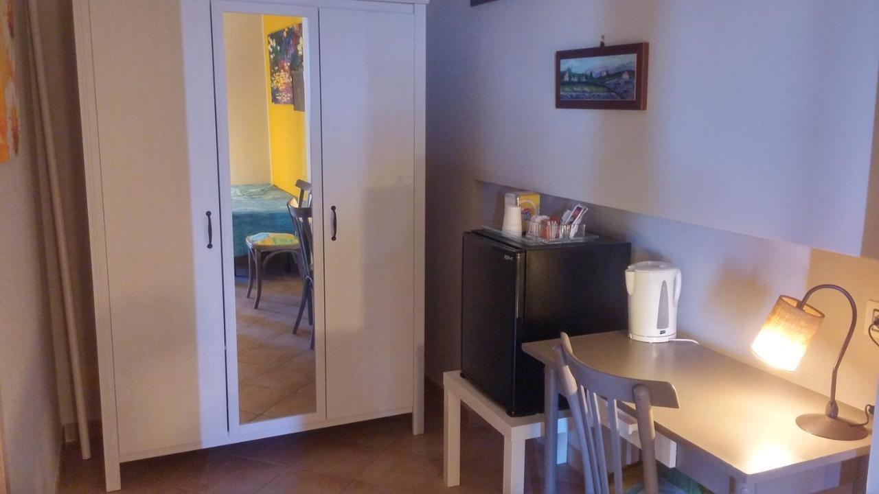 La Casa Del Melograno Panzió Santa Venerina Kültér fotó